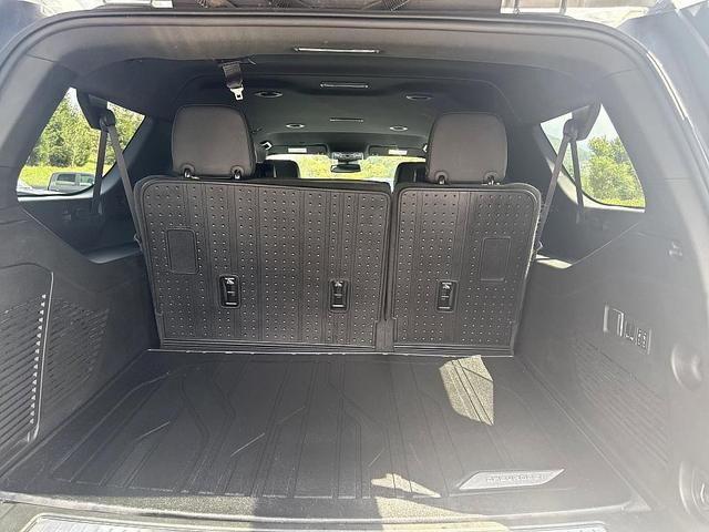 Photo of 2023 Gray Chevrolet Suburban
