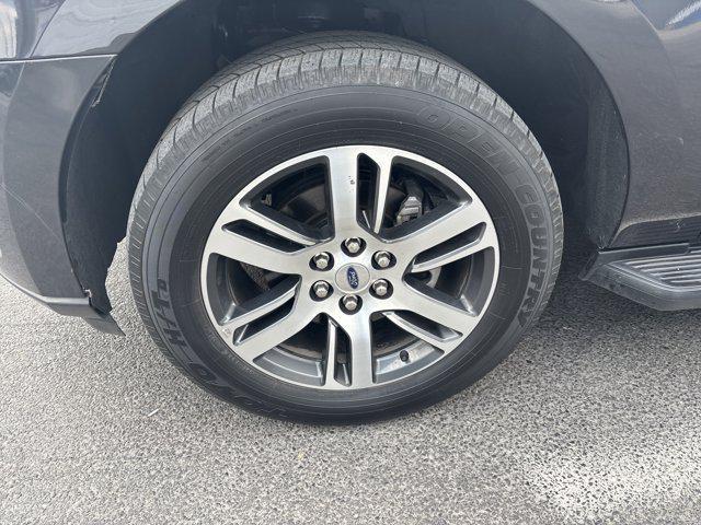Photo of 2024 Dark Matter Gray Metallic Ford Expedition Max