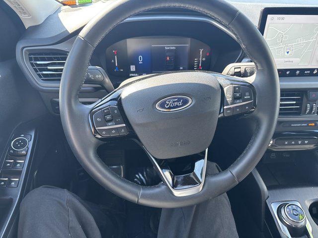 Photo of 2024 Carbonized Gray Metallic Ford Escape