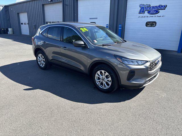 Photo of 2024 Carbonized Gray Metallic Ford Escape