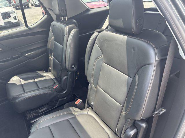 Photo of 2018 Graphite Metallic Chevrolet Traverse