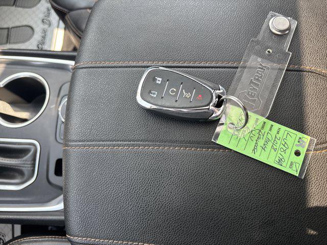 Photo of 2018 Graphite Metallic Chevrolet Traverse