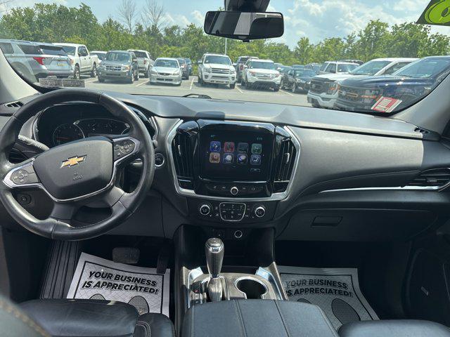 Photo of 2018 Graphite Metallic Chevrolet Traverse