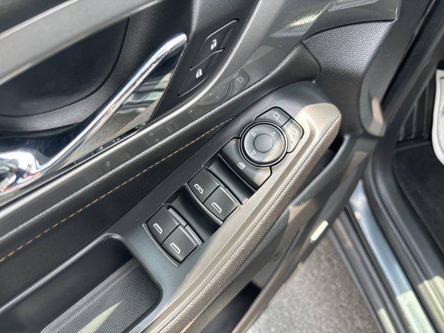 Photo of 2018 Graphite Metallic Chevrolet Traverse