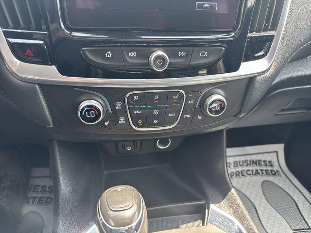 Photo of 2018 Graphite Metallic Chevrolet Traverse