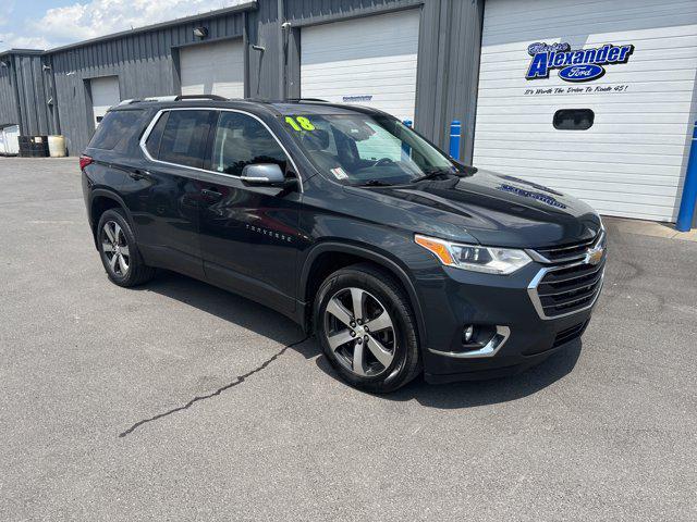 Photo of 2018 Graphite Metallic Chevrolet Traverse