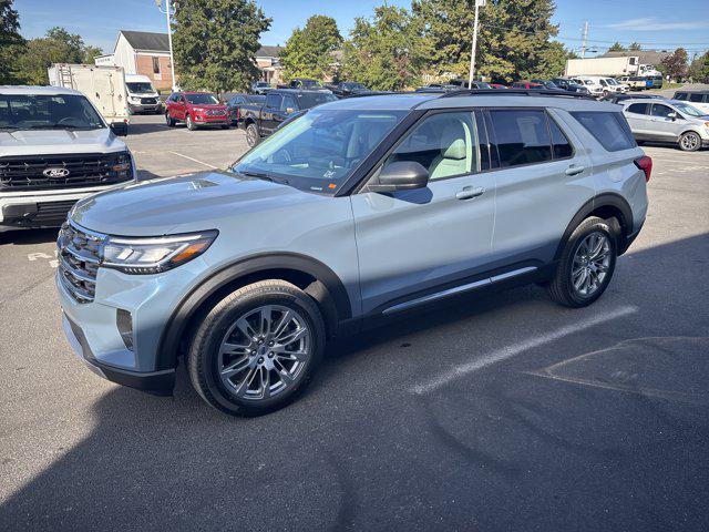 Photo of 2025 Vapor Blue Metallic Ford Explorer