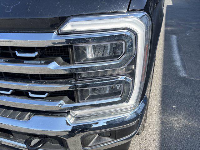 Photo of 2024 Agate Black Metallic Ford F-350