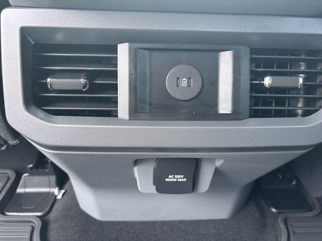 Photo of 2025 Oxford White Ford F-250
