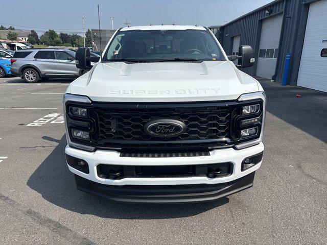 Photo of 2025 Oxford White Ford F-250
