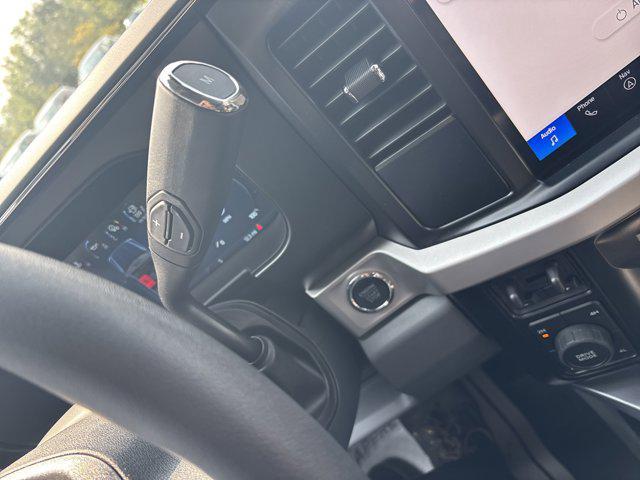 Photo of 2025 Oxford White Ford F-250