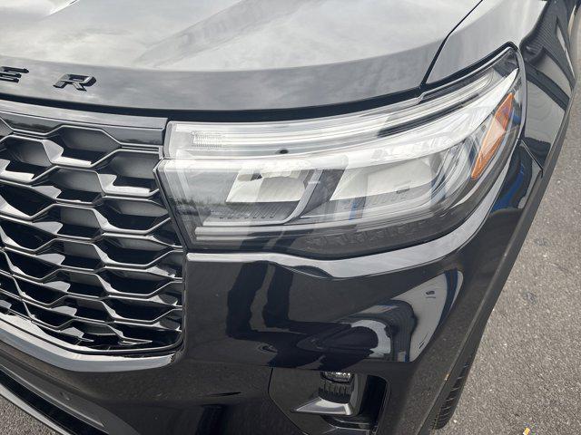 Photo of 2025 Agate Black Metallic Ford Explorer