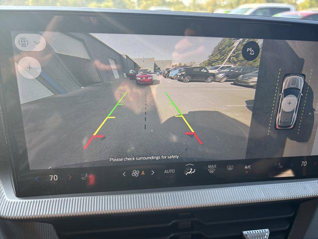 Photo of 2025 Carbonized Gray Metallic Ford Explorer