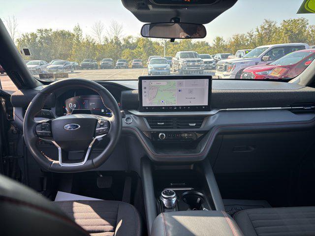 Photo of 2025 Carbonized Gray Metallic Ford Explorer