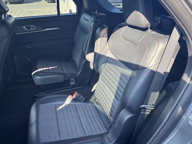 Photo of 2025 Carbonized Gray Metallic Ford Explorer