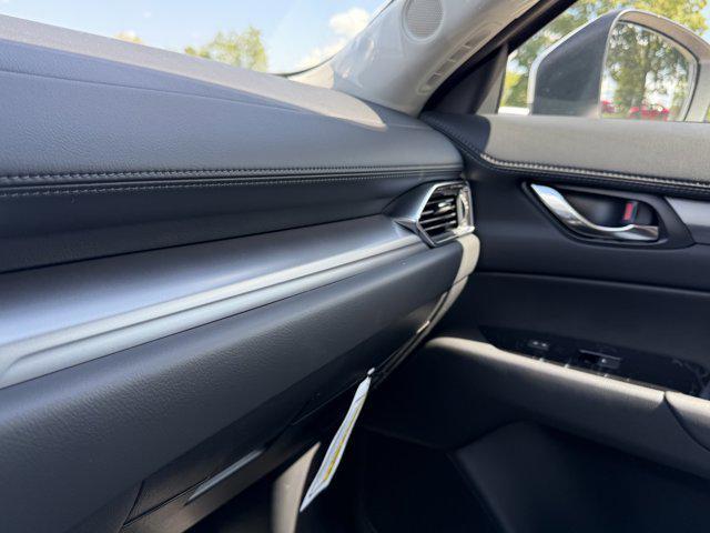 Photo of 2025 Rhodium White Metallic Mazda CX-5