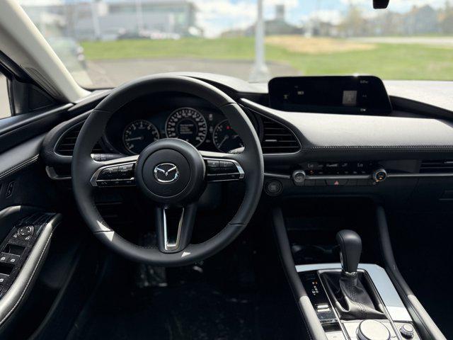 Photo of 2025 Platinum Quartz Metallic Mazda Mazda3