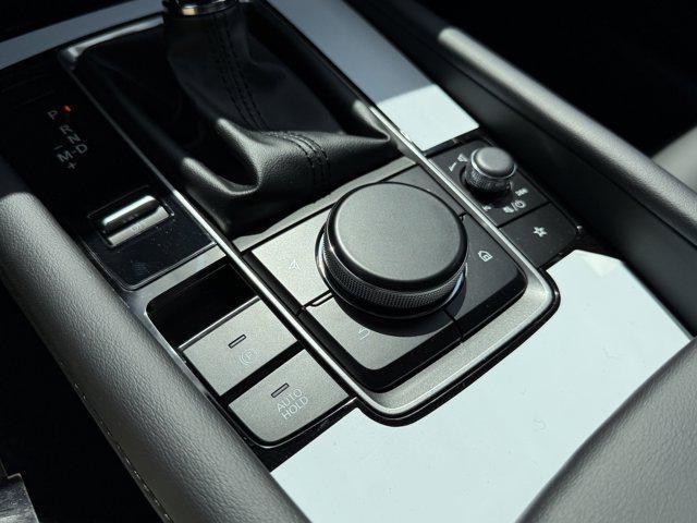 Photo of 2025 Platinum Quartz Metallic Mazda Mazda3