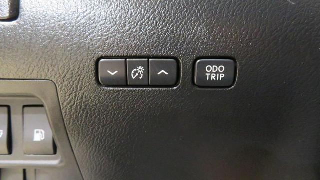 Photo of 2011 Silver Lexus RX 350