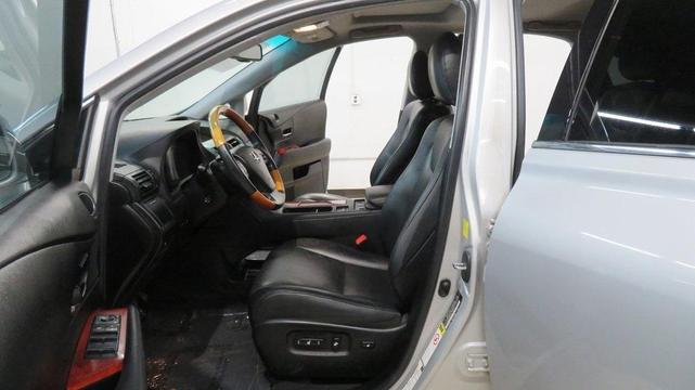 Photo of 2011 Silver Lexus RX 350