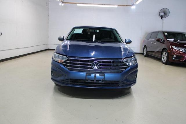 Photo of 2020 Silk Blue Metallic Volkswagen Jetta