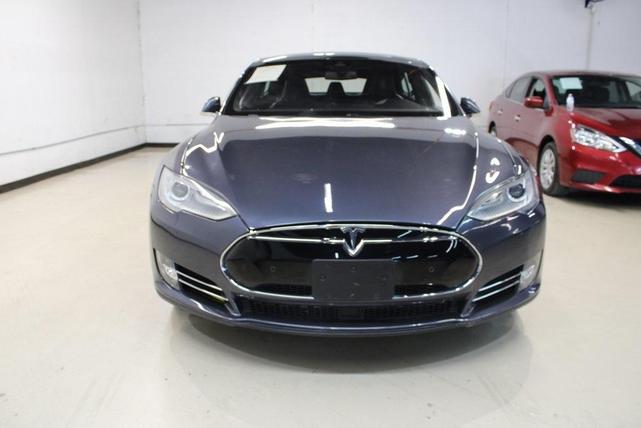 Photo of 2014 Gray Tesla Model S