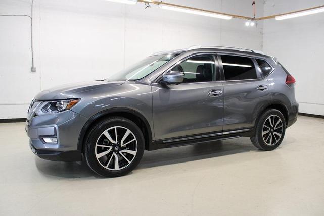 Photo of 2020 Gun Metallic Nissan Rogue