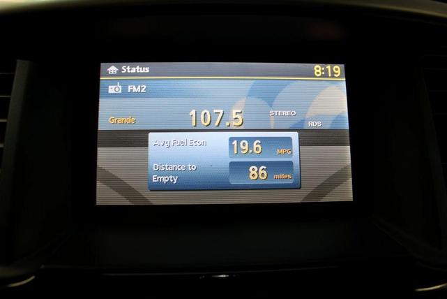Photo of 2015 Glacier White Nissan Pathfinder