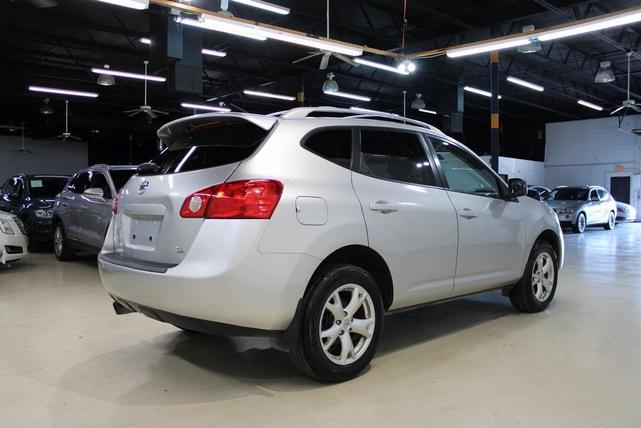 Photo of 2009 Silver Ice Nissan Rogue