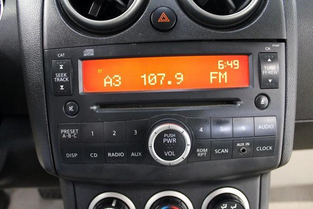 Photo of 2009 Silver Ice Nissan Rogue