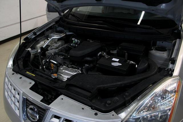 Photo of 2009 Silver Ice Nissan Rogue