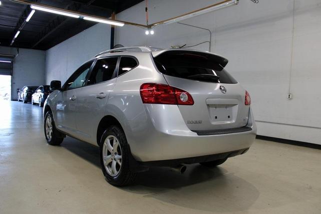 Photo of 2009 Silver Ice Nissan Rogue