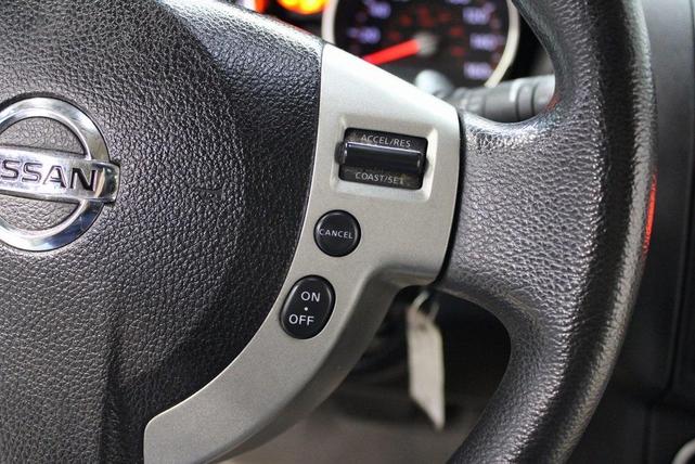 Photo of 2009 Silver Ice Nissan Rogue