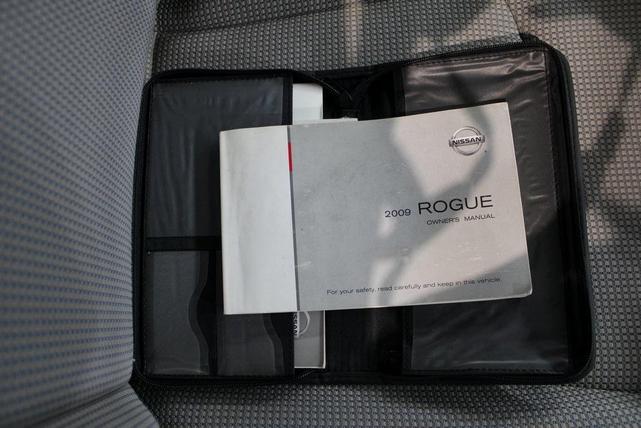 Photo of 2009 Silver Ice Nissan Rogue