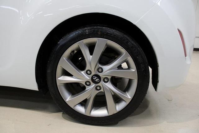 Photo of 2016 Century White Hyundai Veloster