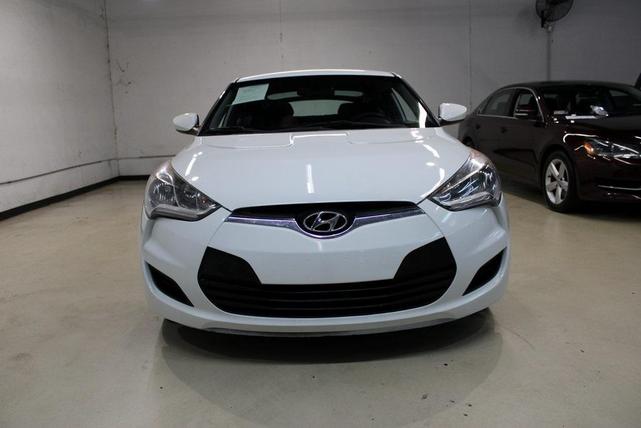 Photo of 2016 Century White Hyundai Veloster