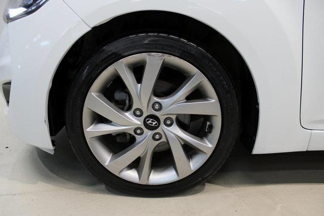Photo of 2016 Century White Hyundai Veloster