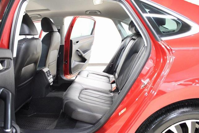 Photo of 2022 Aurora Red Metallic Volkswagen Passat