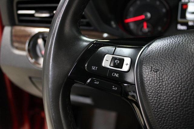 Photo of 2022 Aurora Red Metallic Volkswagen Passat
