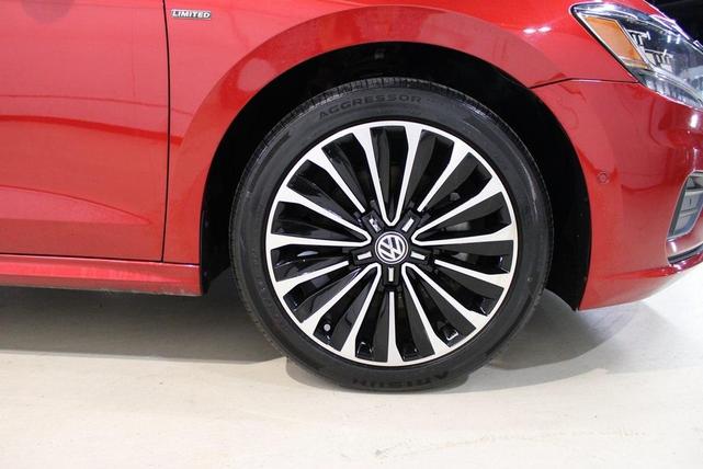 Photo of 2022 Aurora Red Metallic Volkswagen Passat