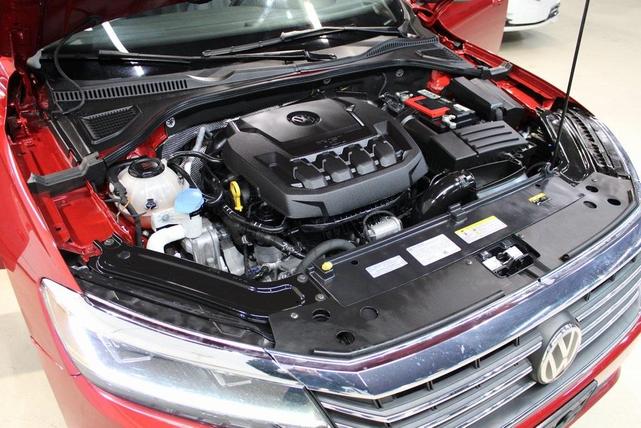 Photo of 2022 Aurora Red Metallic Volkswagen Passat