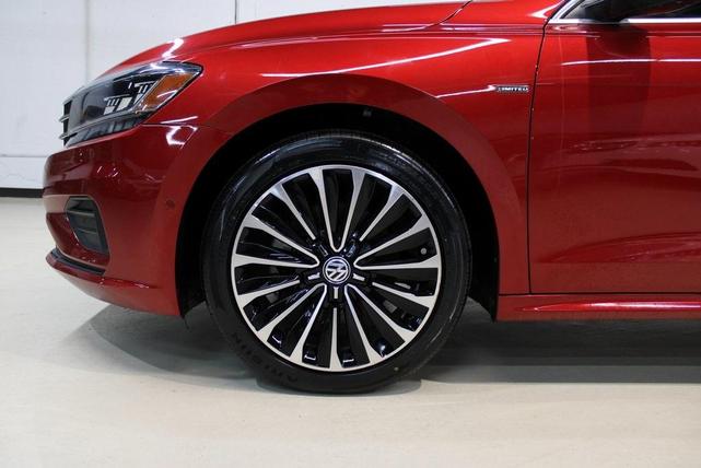 Photo of 2022 Aurora Red Metallic Volkswagen Passat