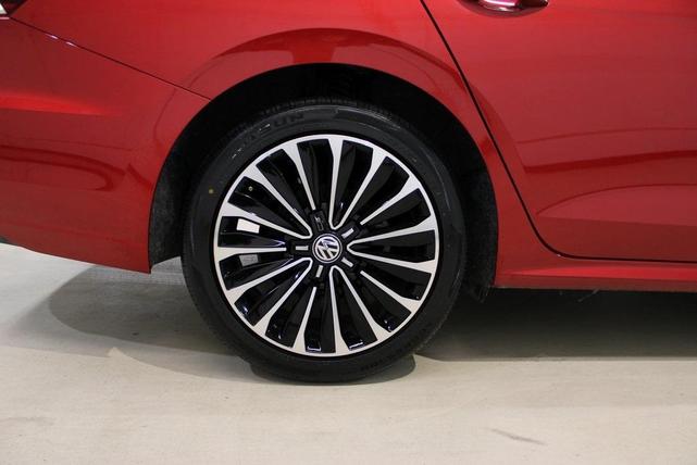 Photo of 2022 Aurora Red Metallic Volkswagen Passat