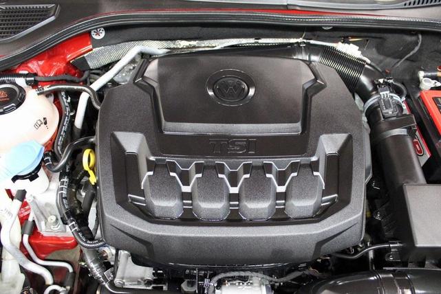 Photo of 2022 Aurora Red Metallic Volkswagen Passat