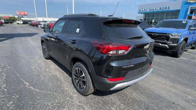 Photo of 2026 Mosaic Black Metallic Chevrolet Trailblazer
