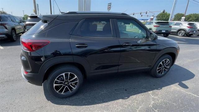 Photo of 2026 Mosaic Black Metallic Chevrolet Trailblazer