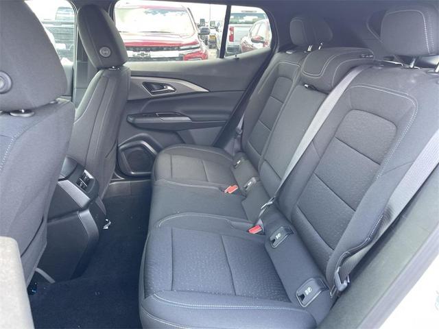 Photo of 2025 Summit White Chevrolet Equinox EV