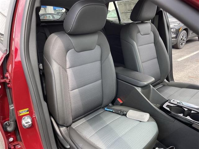 Photo of 2025 Crimson Metallic Chevrolet Trax