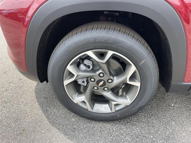 Photo of 2025 Crimson Metallic Chevrolet Trax