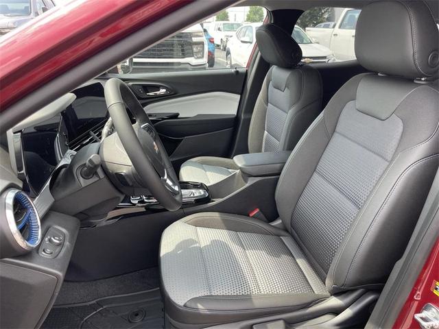 Photo of 2025 Crimson Metallic Chevrolet Trax